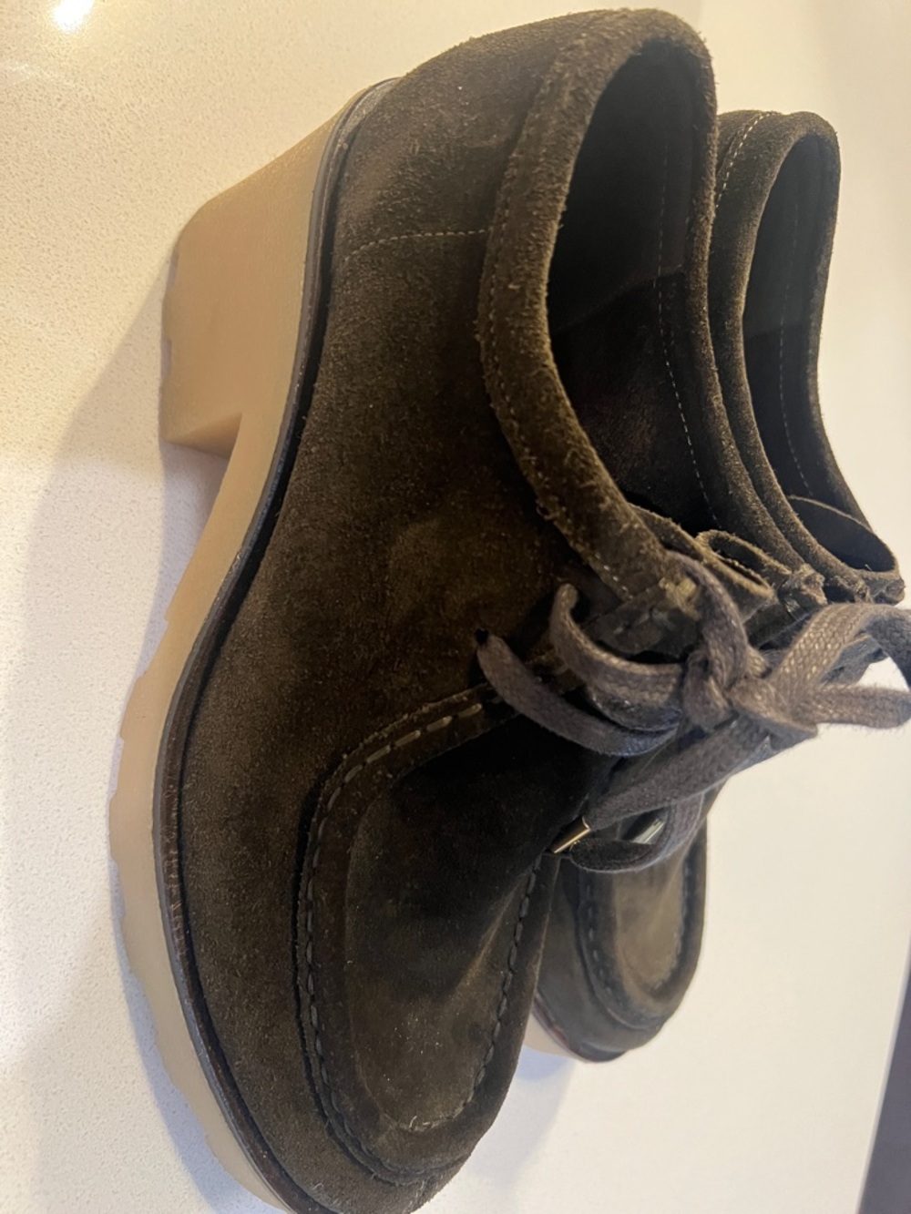 Clarks Wallabee Block 26164402
Womens Black Suede Heels Block
Shoes - Picture 4 of 6